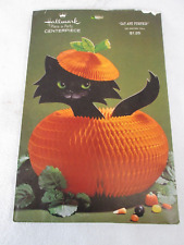 Vintage 1970's Hallmark Halloween cat & pumpkin honeycomb centerpiece picture