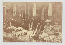 The Lei Sellers on Boat Day Downtown Honolulu Hawaii 1901 Postcard Unposted picture