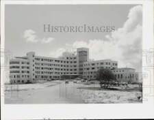1951 Press Photo Mercy Hospital in Miami, Florida - lra60601 picture