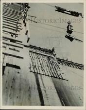 1935 Press Photo View of a crane truck suspended from cableway bucket Norris Dam picture