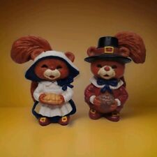 Hallmark merry miniatures Heartline pilgrim squirrels. 2.5 in. plastic picture