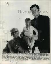 1968 Press Photo Joseph P. Kennedy, 80, with his son Edward and grandson Patrick picture