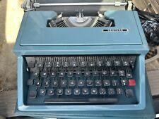 1960s Olivetti Ventura Portable Typewriter w/Case Made In Barcelona Spain ~ NICE picture