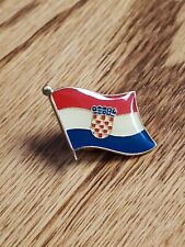 Croatia Country Flag Lapel Pin Metal Souvenir Hat Waving Pin qw picture