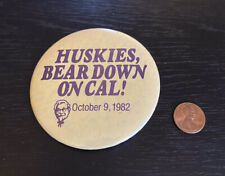 Pinback Button Huskies Bear Down On Cal 1982 KFC Pin (P9-1) picture