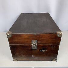 Victor Victrola VV-50 Phonograph Original Case - Need some repair - See pictures picture