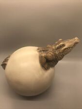 VTG TMS 2002 Baby Alligator and Egg Resin Statue approx. 7
