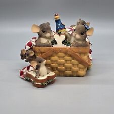 Charming Tails Fitz & Floyd Family Picnic 98/272 Gold Signature Series Figurine picture