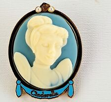 2003 Disney WDW Exclusive Porcelain Sculpted Cameo Pearls Cinderella Pin NEW picture