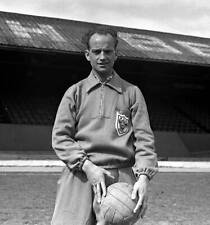 A picture of Harry Johnston of Blackpool F C 1950s Old Photo picture