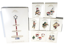 Hallmark Keepsake Complete 2006 “ The Merry Bakers” with Ornament Display Stand picture