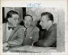 1954 Press Photo Pittsburgh Pirates Baseball Officials & Player, Hollywood picture