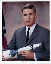 Astronaut Archives offers RARE Bill Anders signed letter w/ NASA photo picture