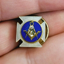 Masonic Metal Pinback Don't miss out on the chance picture