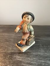 Vintage Goebel Hummel Figurine#11 2/0 “Merry Wanderer” 4