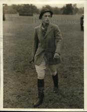 1941 Press Photo New York J.Rigan McKinney at Huntington Crescent Horse Show NYC picture