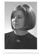 1960's GIRL PRETTY YOUNG WOMAN Small Found Photo B AND W Portrait 210 61 M picture