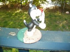 looney tunes oh give me a home sylvester figurine new in box picture