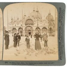 Victorian Lady Feeding Pigeons Stereoview c1898 St Mark's Square Venice B2195 picture