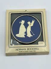 1983 Hallmark Dress Rehearsal  Fourth in Series Norman Rockwell Cameo Ornament picture