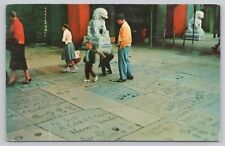 Hollywood California, Forecourt Grauman's Chinese Theater, Vintage Postcard picture