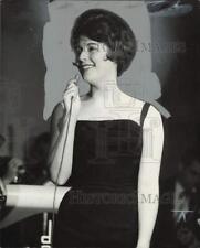 1959 Press Photo Diana Trask, singer, during performance - hpa86172 picture