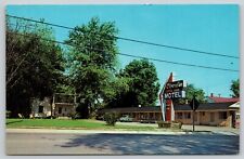 Postcard MI Mt. Morris Oberlin Motel picture