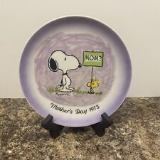 Vintage Schmid Peanuts Snoopy Mothers Day 1973 Plate Woodstock Snoopy￼ picture
