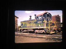 3E07 VINTAGE Photo 35mm Slide TRAIN 5258 C & O CHESAPEAKE AND OHIO BLUE ON TRACK picture
