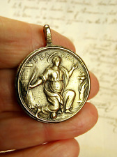 ANTIQUE 18TH CENTURY ST BARBARA BLEEDING HOST BASILICA COLONIAL WAR RELIC MEDAL picture