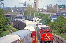 CN2001050158 - Canadian National, Montreal, Canada, 5-2001 picture