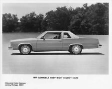 1977 Oldsmobile Ninety-Eight Regency Coupe Press Photo 0266 picture