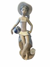 Lladro Figurine SUMMER GIRL WITH BEACH BALL #5219 Retired Mint picture