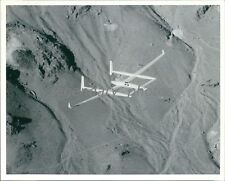 1986 Voyager Aircraft Test Flight Over Mojave Desert Original News Service Photo picture