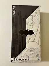 SIDESHOW 1:6 SCALE BATMAN COMIC BOOK VERSION BLUE AND GREY CLASSIC  MINT IN BOX picture