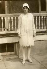 PP325 Vtg Photo WOMAN IN WHITE, WHITE STOCKINGS, CLOCHE HAT c 1920's picture