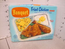 BANQUET TV DINNER box 1960s FRIED CHICKEN corn potato frozen food grocery store picture