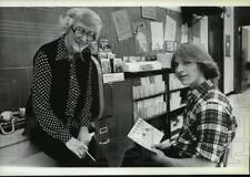 1982 Press Photo Teacher Gloria Nelson with her student Howard Johnston picture