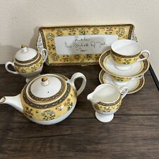 WEDGWOOD India 8 Piece Tea Set Teapot Tray Signed Sarah Duchess York MINT 2623 picture