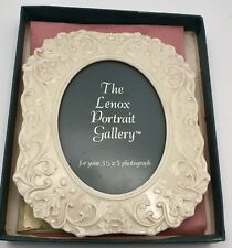 The Lenox Portrait Gallery The Georgian Collection Oval Picture Frame 3 1/2 x 5” picture