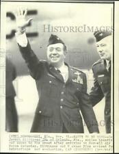 1973 Press Photo Col. Joseph Kittinger smiles as he arrives at Maxwell Air Base picture