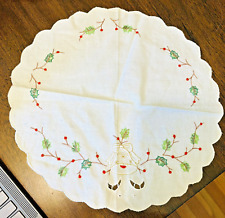 Beautiful Embroidered Vintage Christmas Bell Ivy White Doilie picture