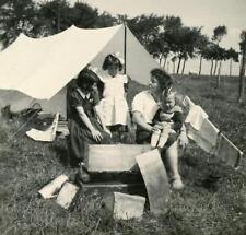 N394 Vtg Photo SETTING UP CAMP, MOTHER WITH CHILDREN, TENT c 1940's picture