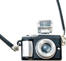 Camera Miniature Replica Magnet, Camera Ornament with Flash and Shutter Sound, N picture