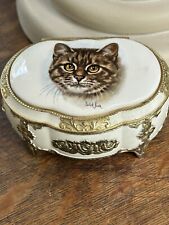 VTG Sankyo Derick Bown Brown Cat Music Trinket Ring Gilded Box Works Memories picture