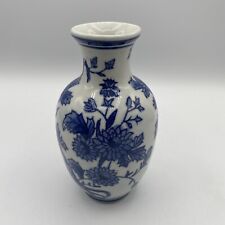 Beautiful Small Silvestri Blue And White 6 Inch By 3 1/2 Inch Vase picture