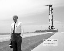 DR. WERNHER VON BRAUN IN FRONT OF APOLLO 11 SATURN V - 8X10 NASA PHOTO (DA-362) picture