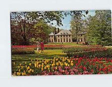 Postcard A Couple at One of the Many Gardens at Kingwood Canter Mansfield Ohio picture