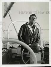 1976 Press Photo Actor Mike Connors in 
