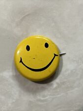 Vintage Yellow Smiley Face Pinback Pin Button Graphic Happy Face yellow Happy picture